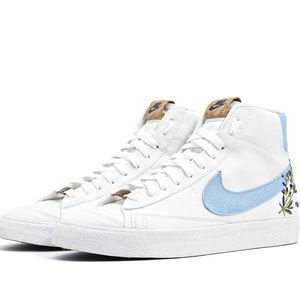 Nike Womens WMNS Blazer Mid '77 SE Indigo DC9265-100
